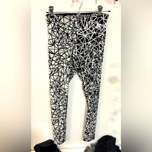 Nike leggings size medium
